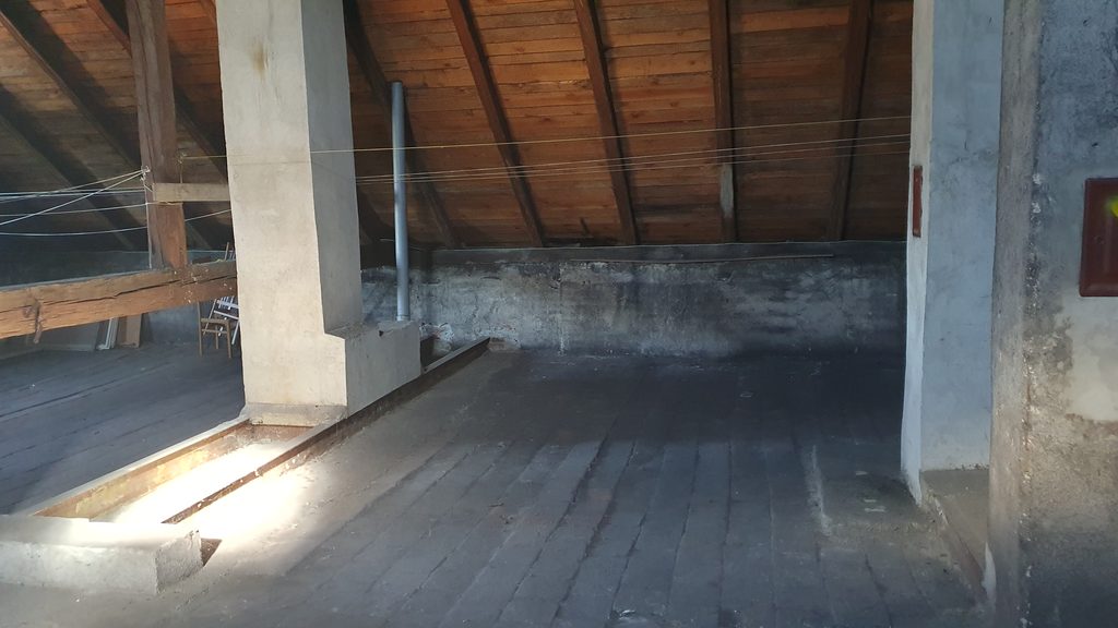 Krov a půda domu – byty 2+1 a 1+1, České Velenice